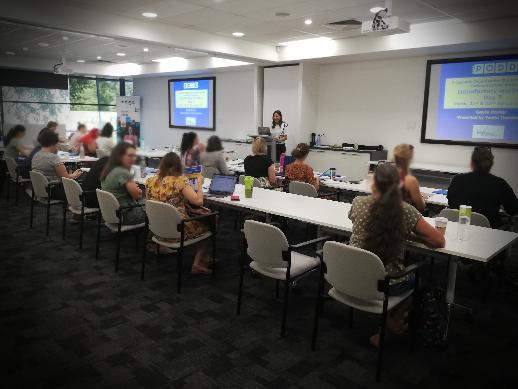Yvette Theodorsen presenting a workshop